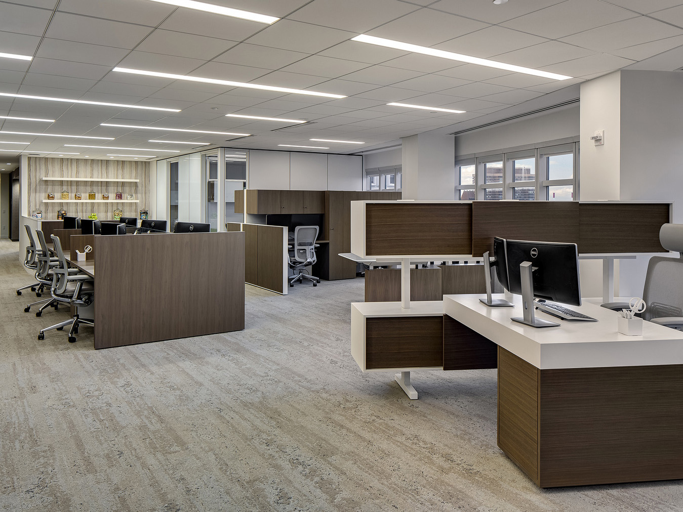 合肥政務(wù)區(qū)2600平方現(xiàn)代簡(jiǎn)約風(fēng)辦公室裝修設(shè)計(jì)項(xiàng)目(圖3) 國(guó)外辦公 (7) 副本.jpg